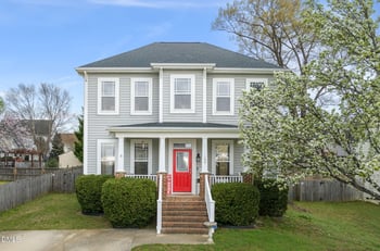 133 Haywood Ln, Clayton, NC 27527