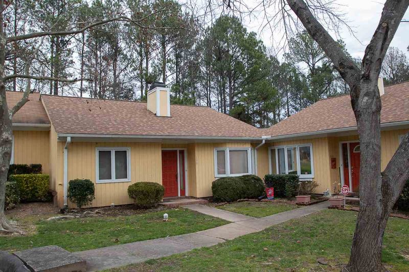 133 Hollyhock Ct, Durham, NC 27713