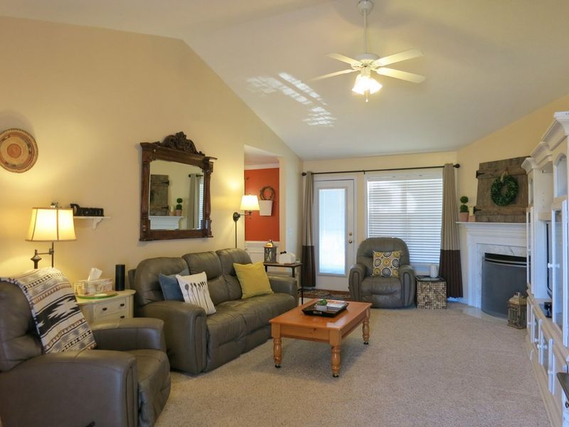 133 Nightshade Ln, Garner, NC 27529