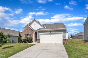 133 Ogden Pond Pl, Zebulon, NC 27597