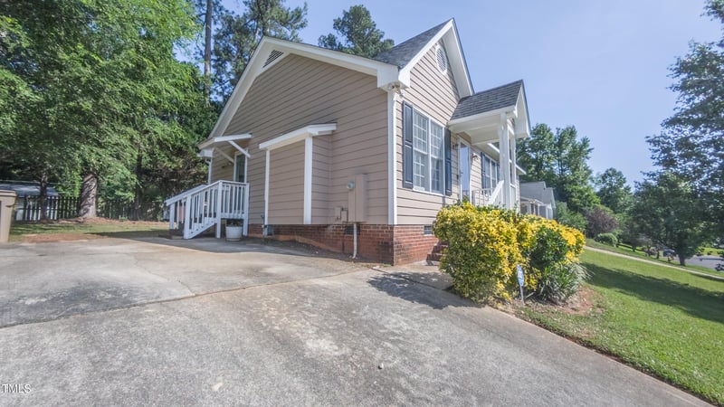133 Parkhaven Ln, Garner, NC 27529