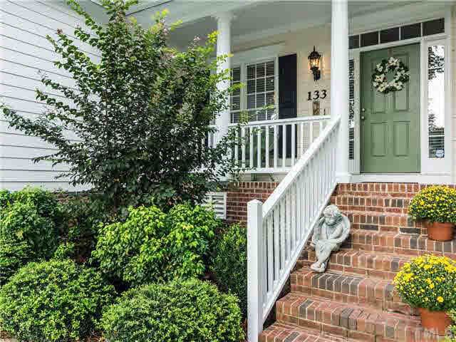 133 Prestwick Dr, Clayton, NC 27527