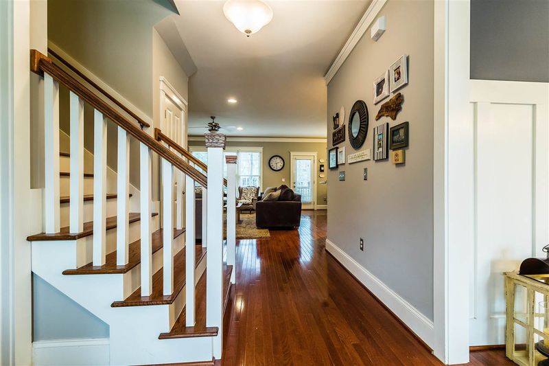 133 Redhill Rd, Holly Springs, NC 27540