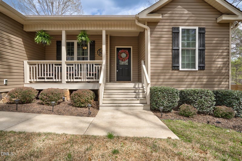 133 Shawnee Dr, Louisburg, NC 27549