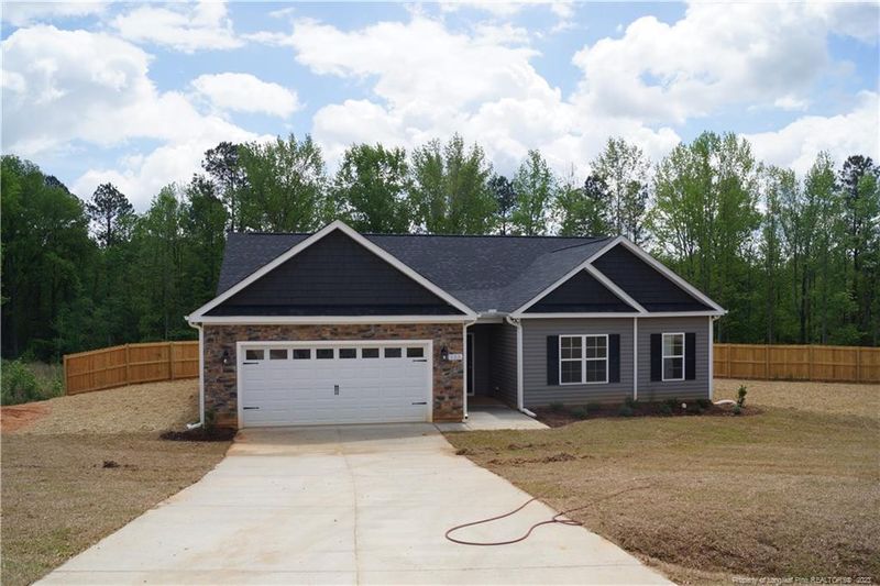 133 Tyvola St, Sanford, NC 27332