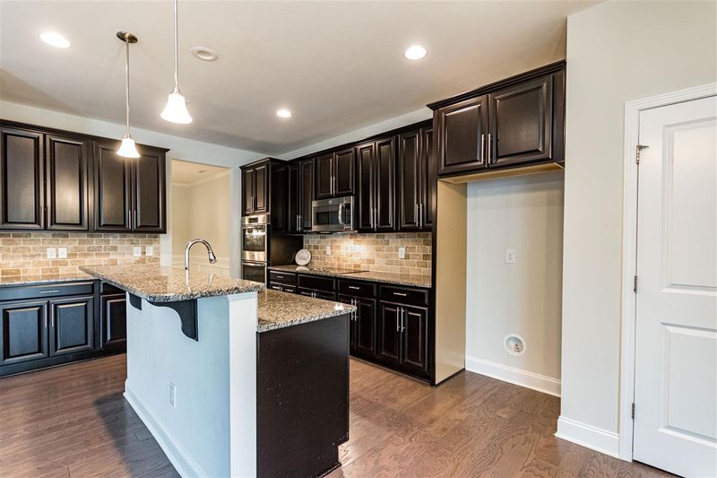 133 Willow View Ln, Apex, NC 27539