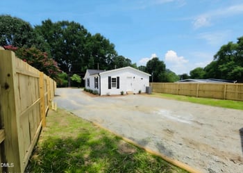 1330 Pollard Ave, Burlington, NC 27217