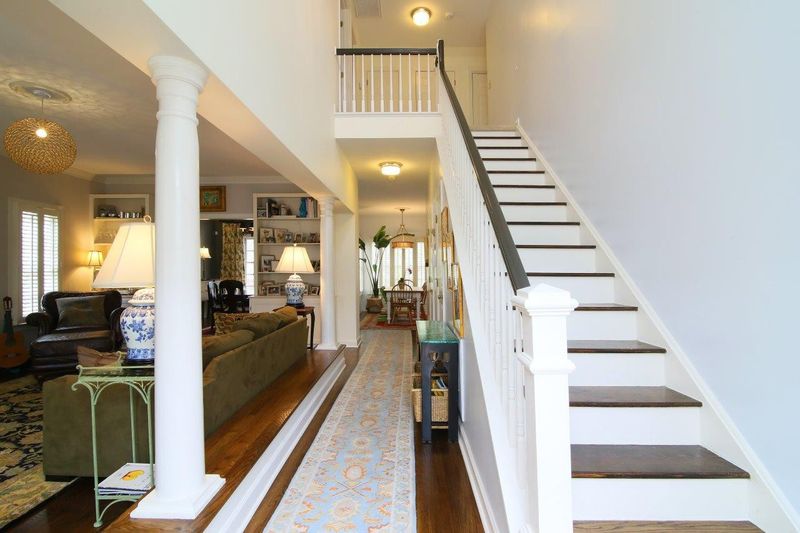 1331 Daventry Ct, Chapel Hill, NC 27517