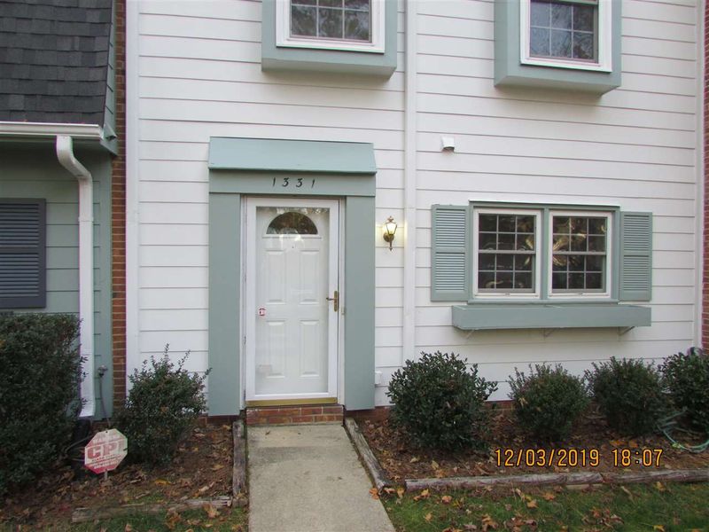 1331 Garden Crest Cir, Raleigh, NC 27609