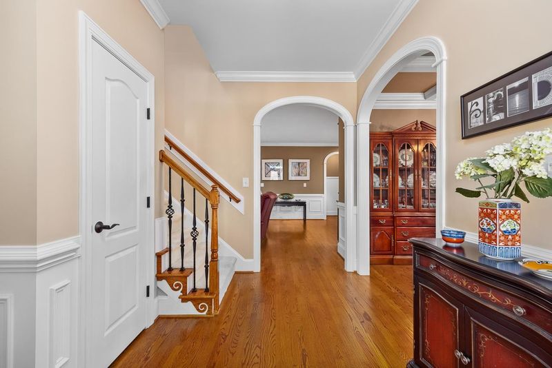 1331 Ileagnes Rd, Raleigh, NC 27603