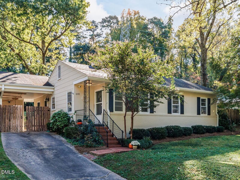 1332 Banbury Rd, Raleigh, NC 27607