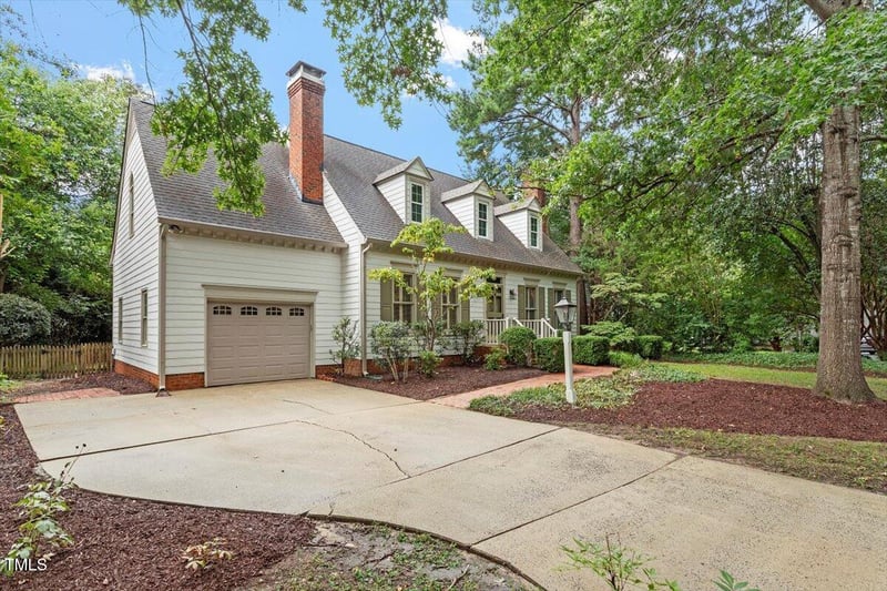 1332 Daventry Ct, Chapel Hill, NC 27517