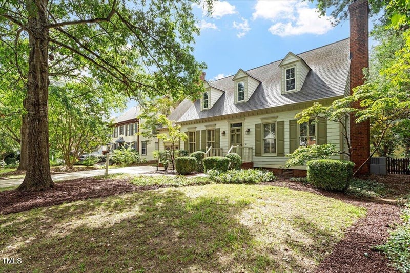 1332 Daventry Ct, Chapel Hill, NC 27517