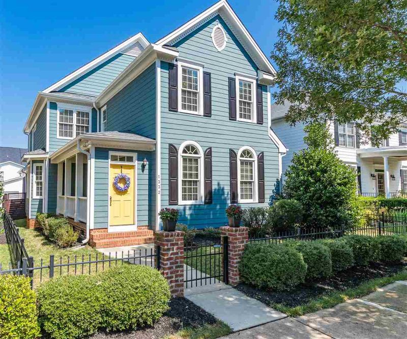 1332 Ileagnes Rd, Raleigh, NC 27603