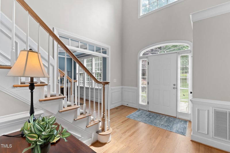 1332 Kinsdale Dr, Raleigh, NC 27615