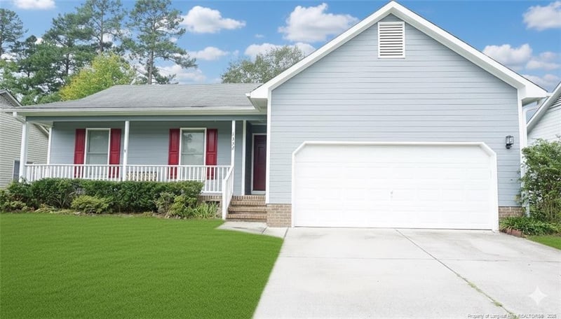 1332 Oak Knolls Dr, Fayetteville, NC 28314