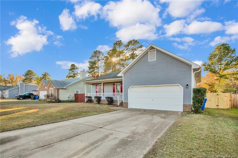 1332 Oak Knolls Dr, Fayetteville, NC 28314