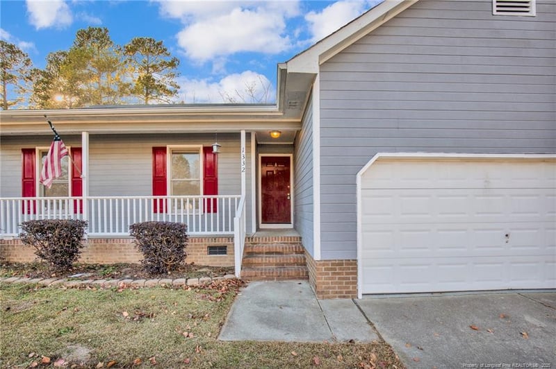 1332 Oak Knolls Dr, Fayetteville, NC 28314