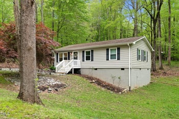 1332 Stallings Rd, Chapel Hill, NC 27516