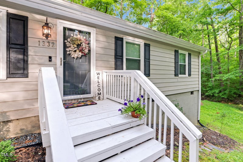 1332 Stallings Rd, Chapel Hill, NC 27516