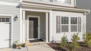 1333 Amos Park St, Fuquay Varina, NC 27526