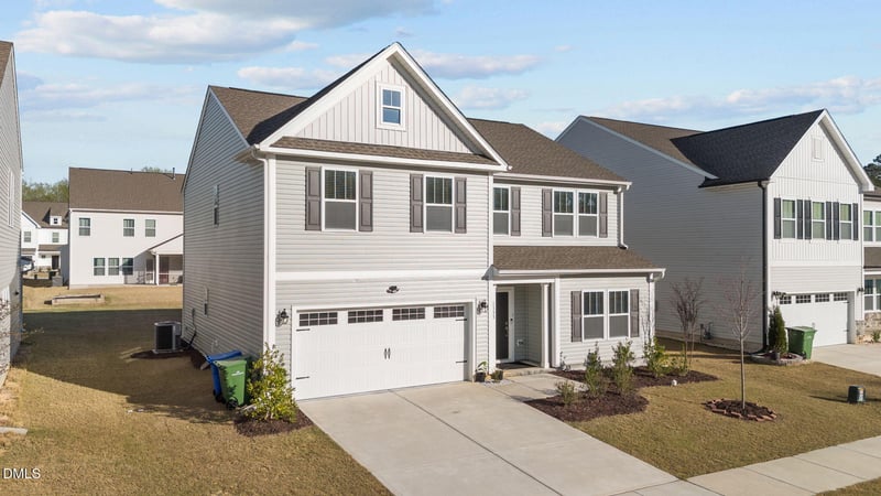 1333 Amos Park St, Fuquay Varina, NC 27526
