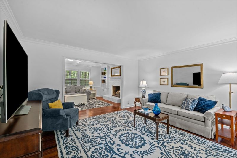 1333 Bloomingdale Dr, Cary, NC 27511