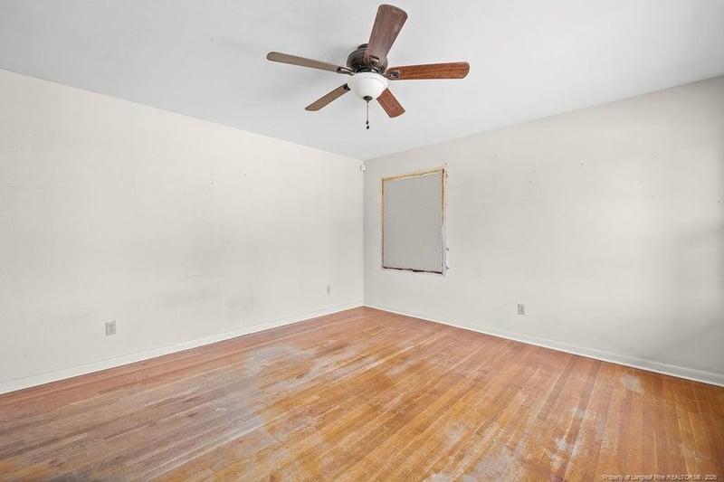1334 Devonshire Dr, Fayetteville, NC 28304