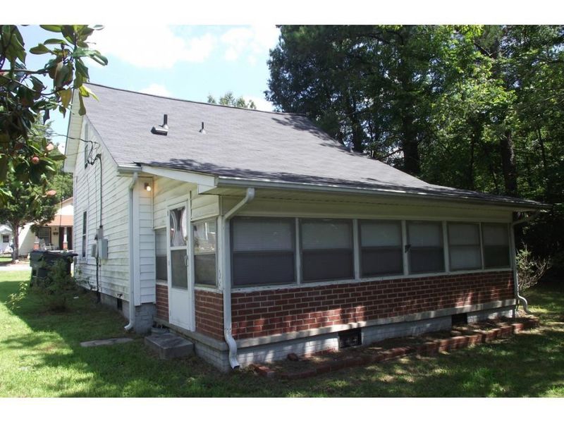 1334 Springdale, Burlington, NC 27215