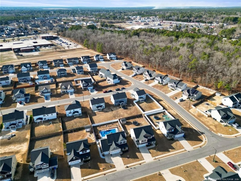 1334 Water Leaf Dr, Fayetteville, NC 28314