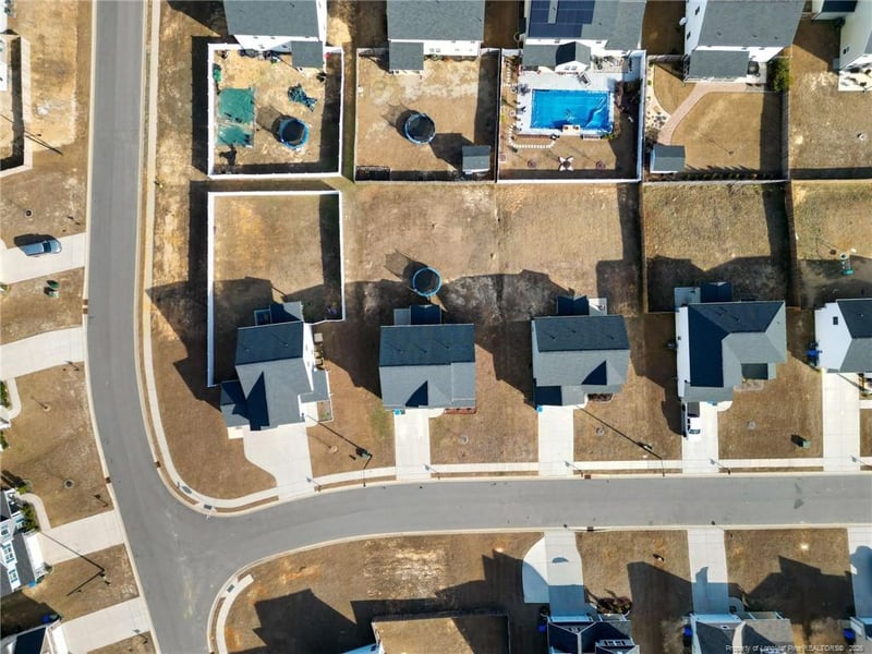 1334 Water Leaf Dr, Fayetteville, NC 28314