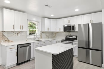 1335 Hibiscus Rd, Fayetteville, NC 28311
