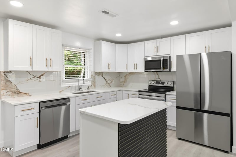 1335 Hibiscus Rd, Fayetteville, NC 28311