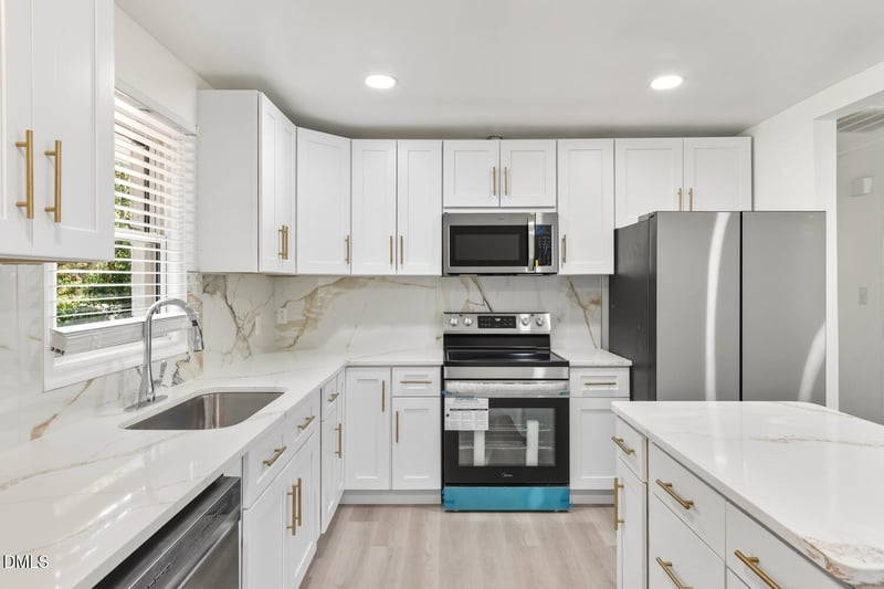 1335 Hibiscus Rd, Fayetteville, NC 28311