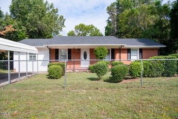 1335 Hibiscus Rd, Fayetteville, NC 28311