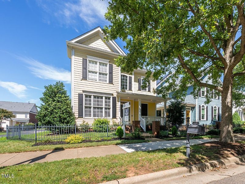 1336 Ileagnes Rd, Raleigh, NC 27603