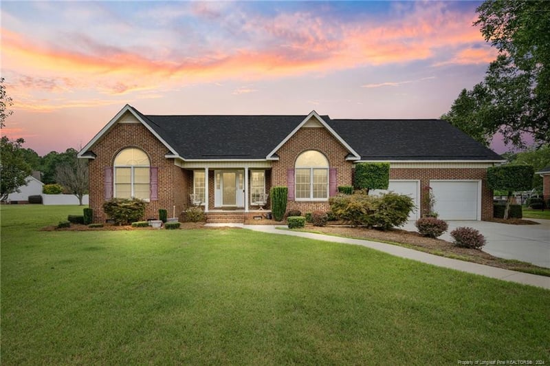 1336 Steeple Run Dr, Fayetteville, NC 28312