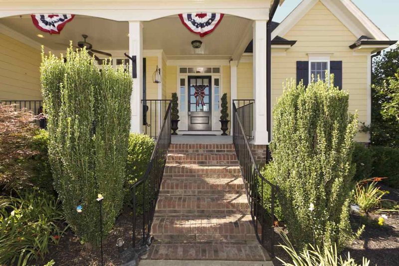 1336 Turner Woods Dr, Raleigh, NC 27603