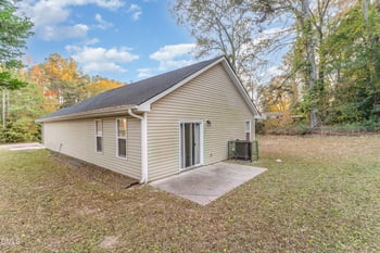 1337 Taylor Dr, Fayetteville, NC 28301