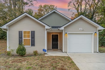 1337 Taylor Dr, Fayetteville, NC 28301