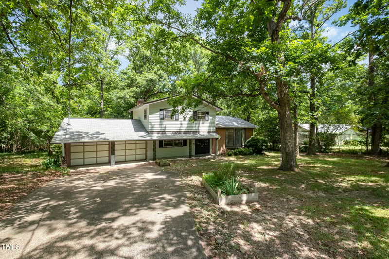 134 Chateau Rd, Durham, NC 27704