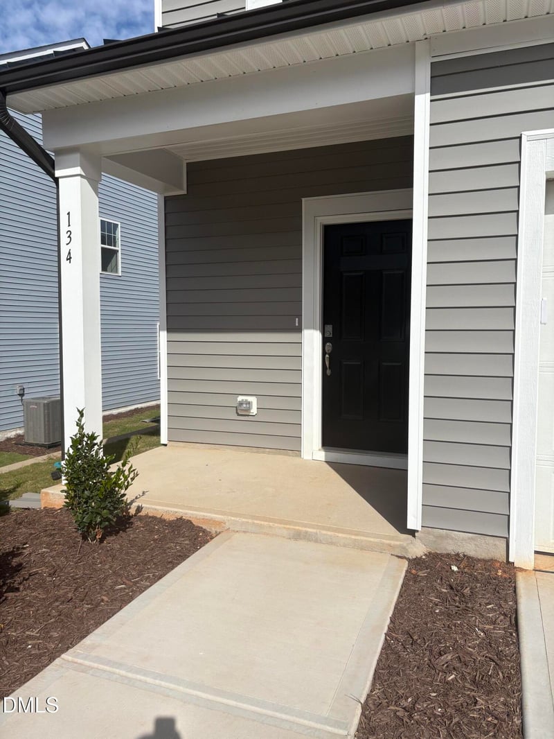 134 Favored Ave, Sanford, NC 27330