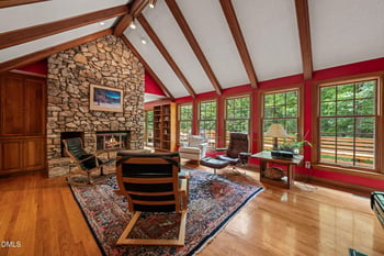 134 Hunters Ridge Rd, Chapel Hill, NC 27517