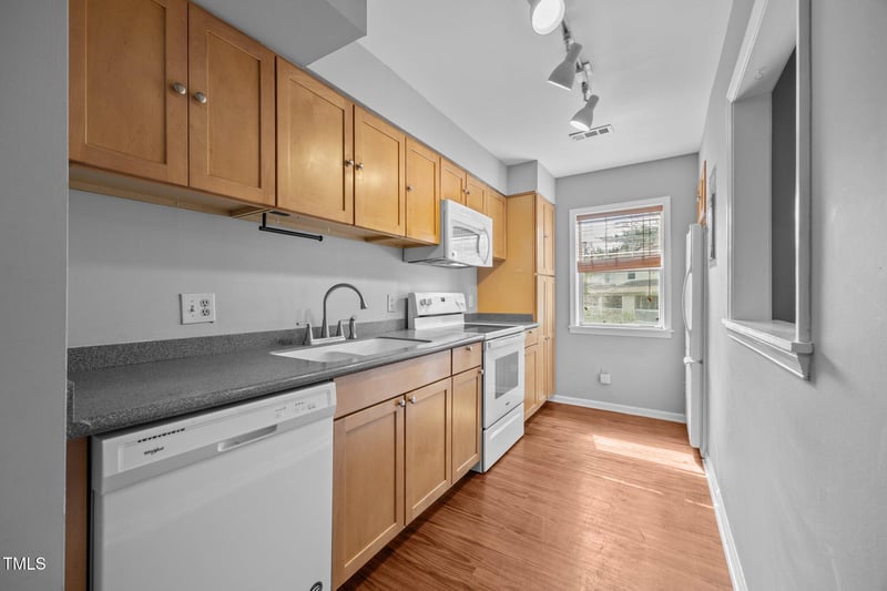 134 Kingsbury Dr, Chapel Hill, NC 27514
