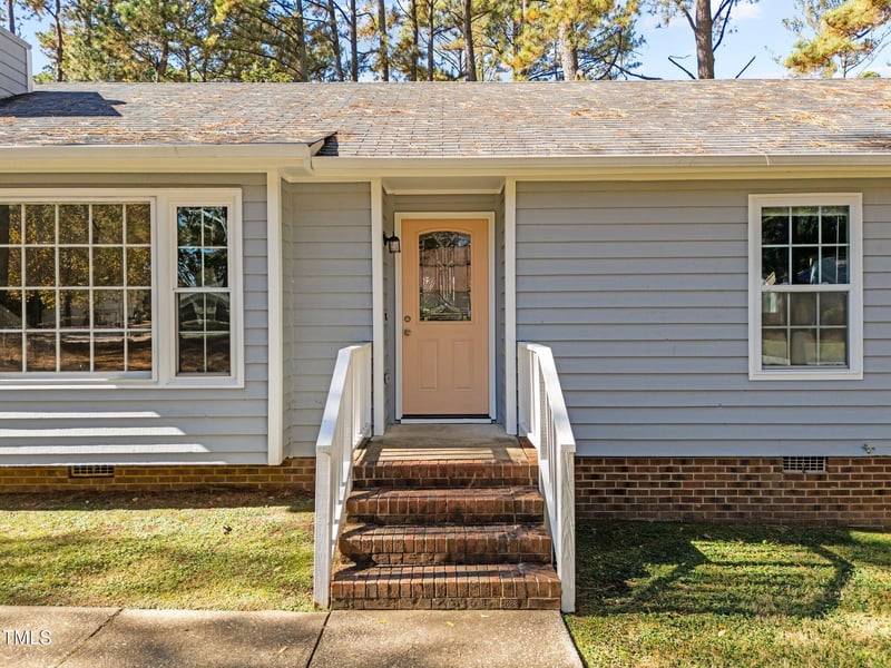 134 Lake Pine Dr, Cary, NC 27511