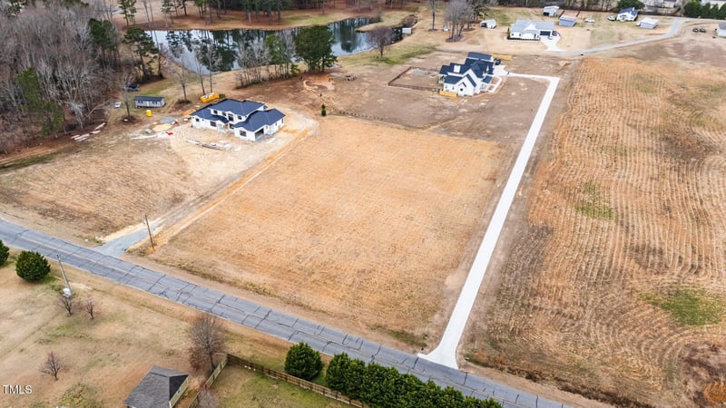 134 Lakewood Rd, Four Oaks, NC 27524