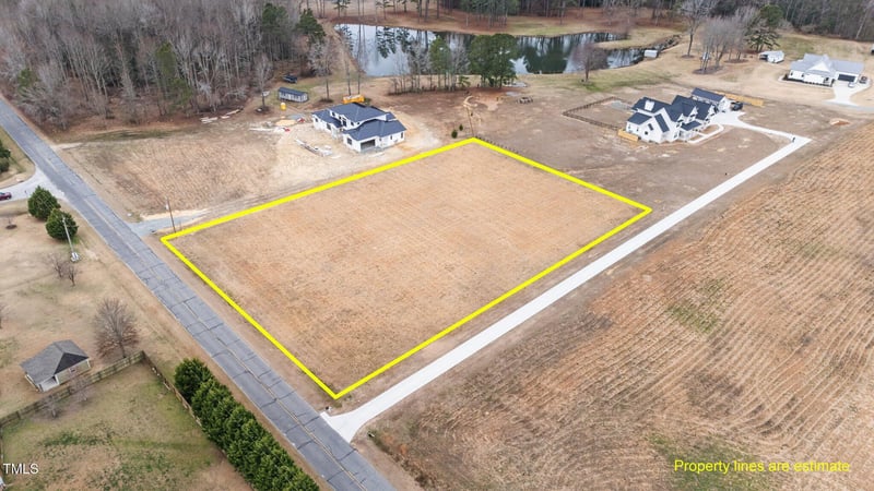 134 Lakewood Rd, Four Oaks, NC 27524