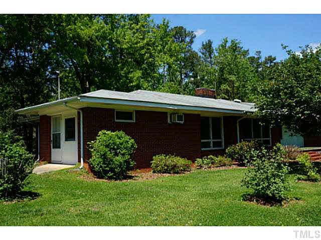 134 Log Barn Rd, Pittsboro, NC 27312