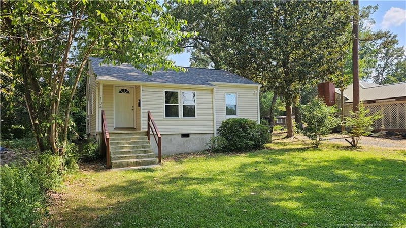 134 Mcgill St, Sanford, NC 27330