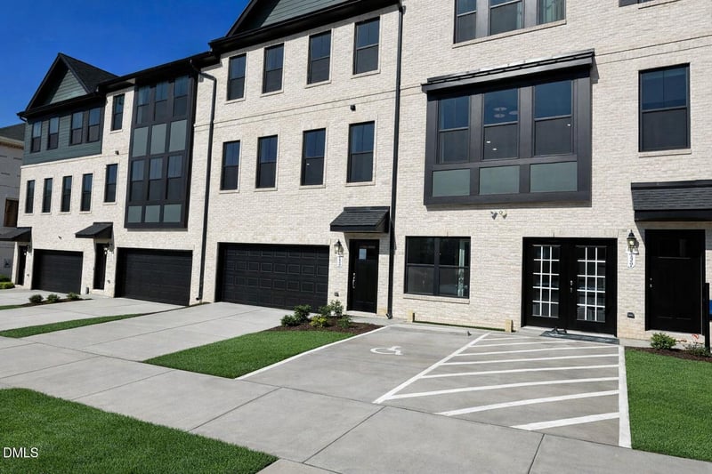 134 Midtown Rows Way #21, Fuquay Varina, NC 27526